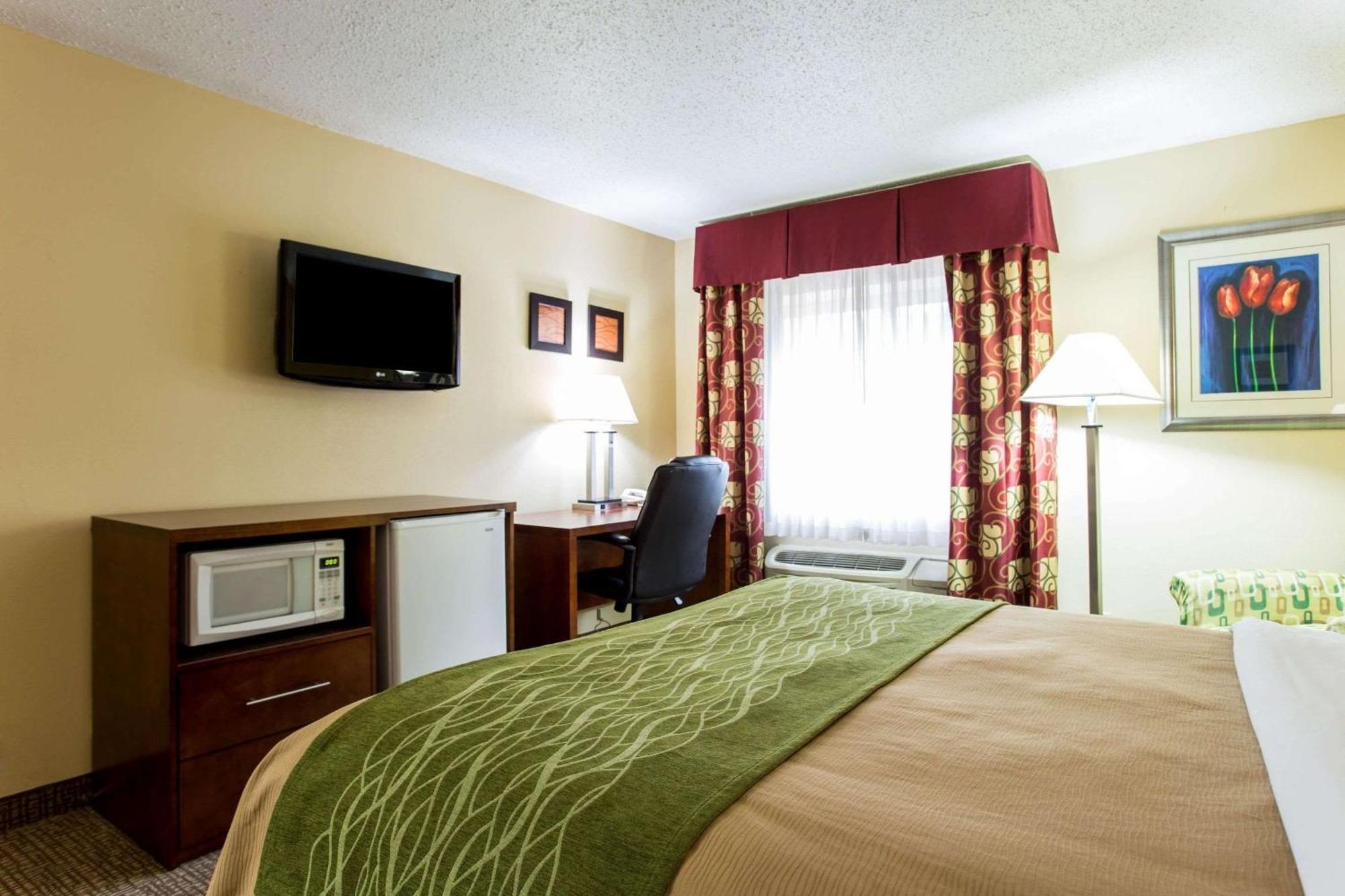 Comfort Inn Columbia-Bush River Exterior photo